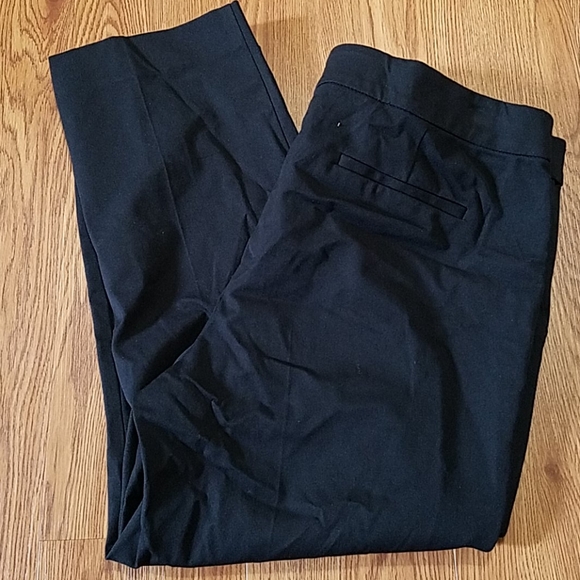 Alfani Straight-Leg Capri Pants - Picture 4 of 5